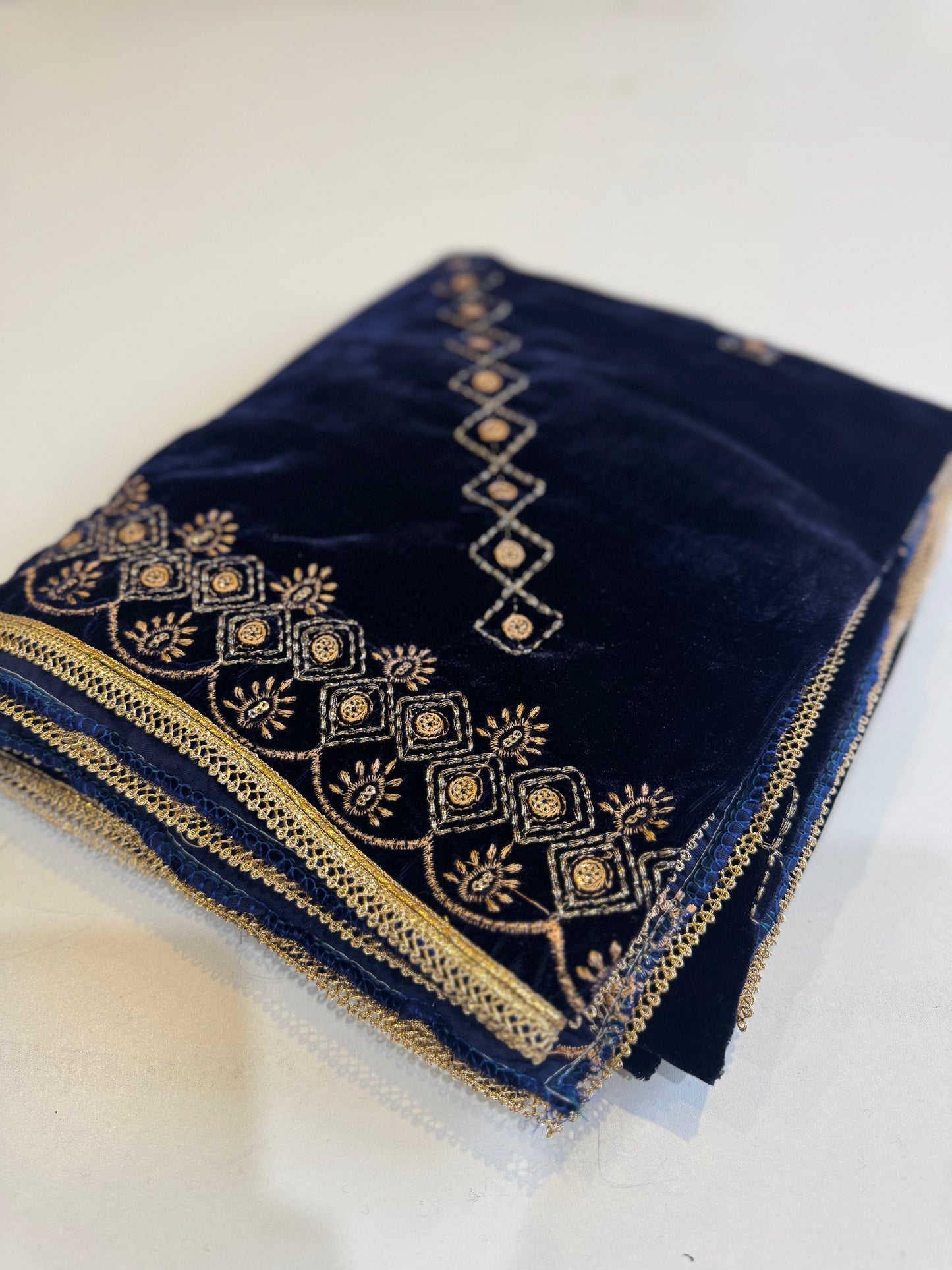 MAKHMAL BY TATA FABRICS | EMBROIDED | 4-SIDE EMBROIDED SHAWL #011