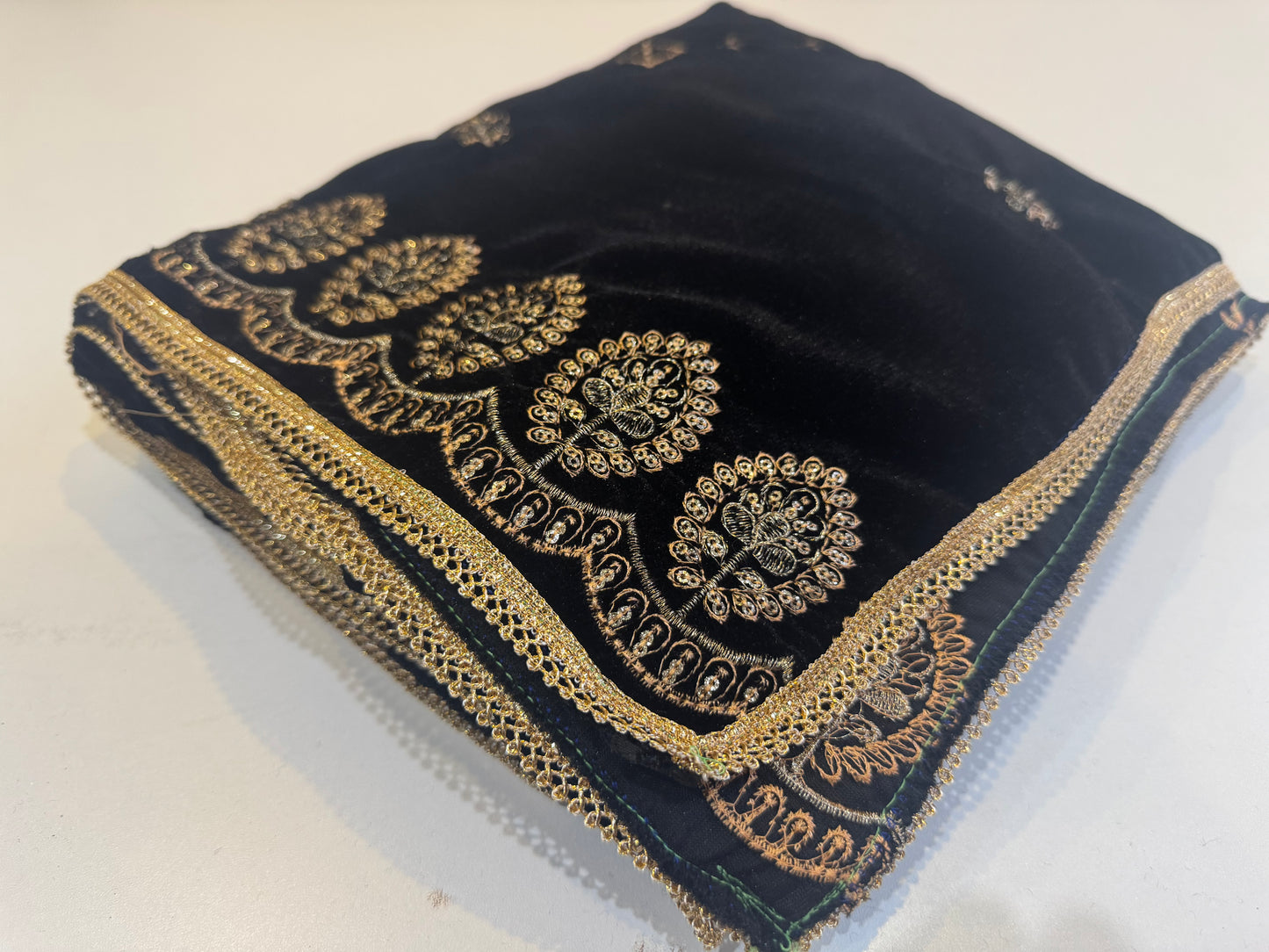 MAKHMAL BY TATA FABRICS | EMBROIDED | 4-SIDE EMBROIDED SHAWL #001